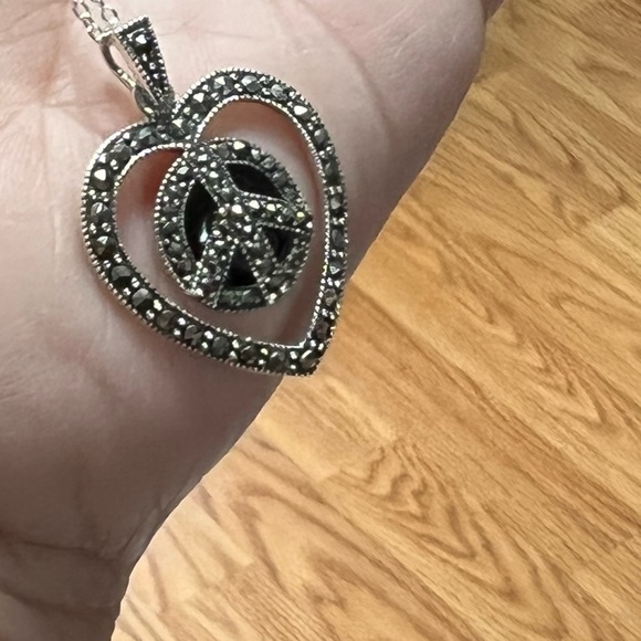 925 Sterling Silver. Marcasite. Necklace - Picture 8 of 8